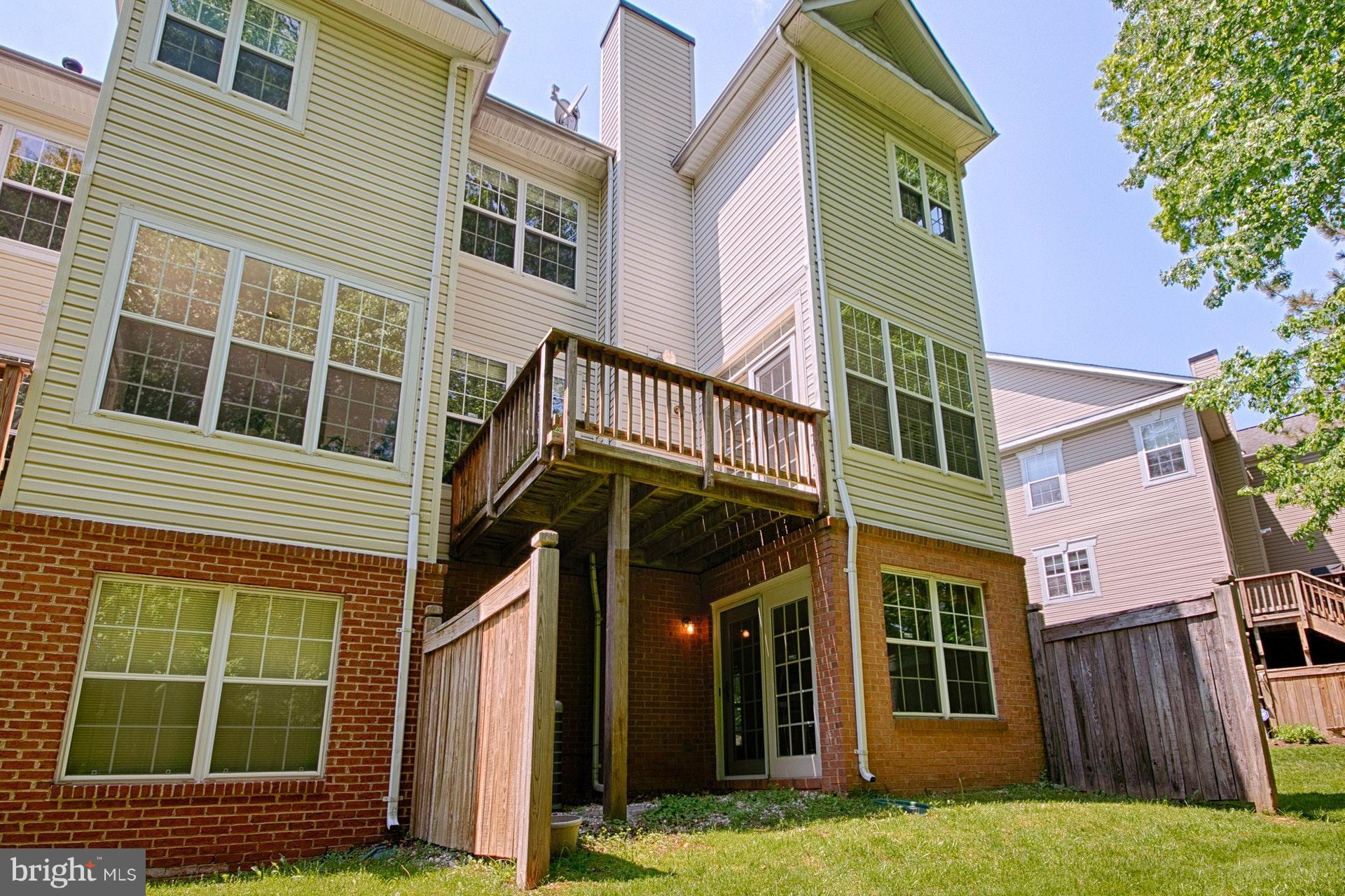 1217 Wild Hawthorn Way Reston, VA 20194 - Photo 26 of 30 Rear of the home