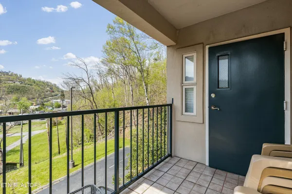 $499,999 | 413 Baskins Creek Road, Unit 308, Gatlinburg, TN 37738