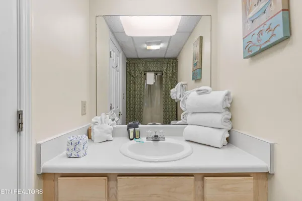 $499,999 | 413 Baskins Creek Road, Unit 308, Gatlinburg, TN 37738