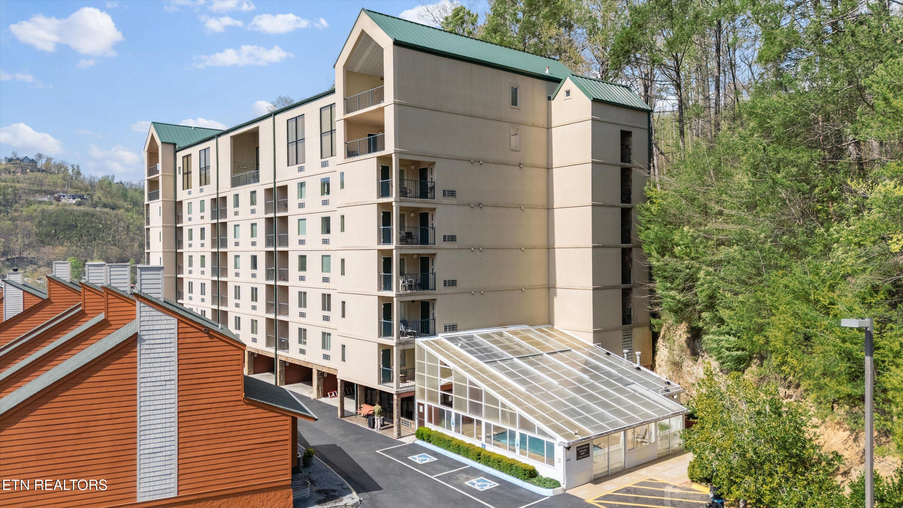 413 Baskins Creek Road, Unit 308 Gatlinburg, TN 37738 - Photo 2 of 37 01-413 Baskins Creed Rd32