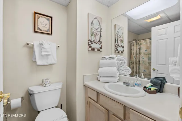 $499,999 | 413 Baskins Creek Road, Unit 308, Gatlinburg, TN 37738