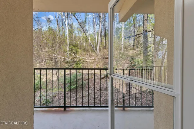 $499,999 | 413 Baskins Creek Road, Unit 308, Gatlinburg, TN 37738