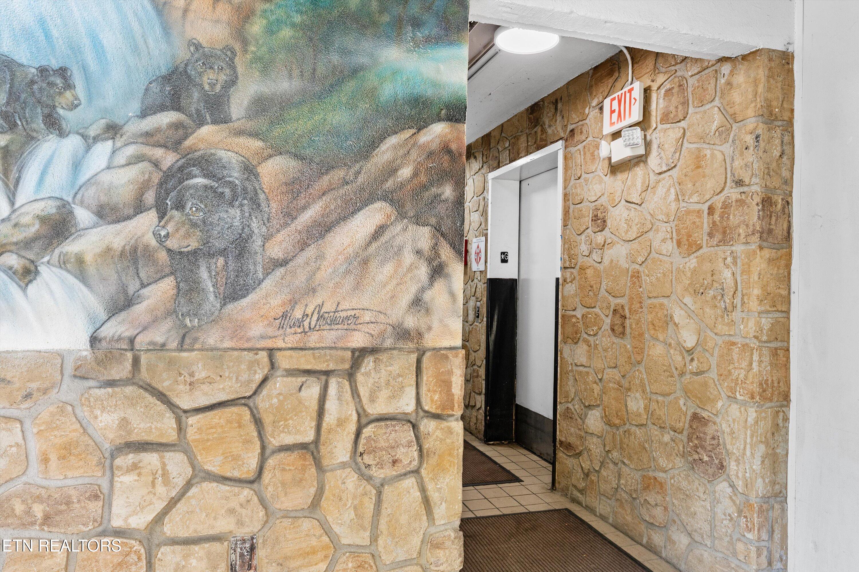 413 Baskins Creek Road, Unit 308 Gatlinburg, TN 37738 - Photo 30 of 37 32-413 Baskins Creed Rd31