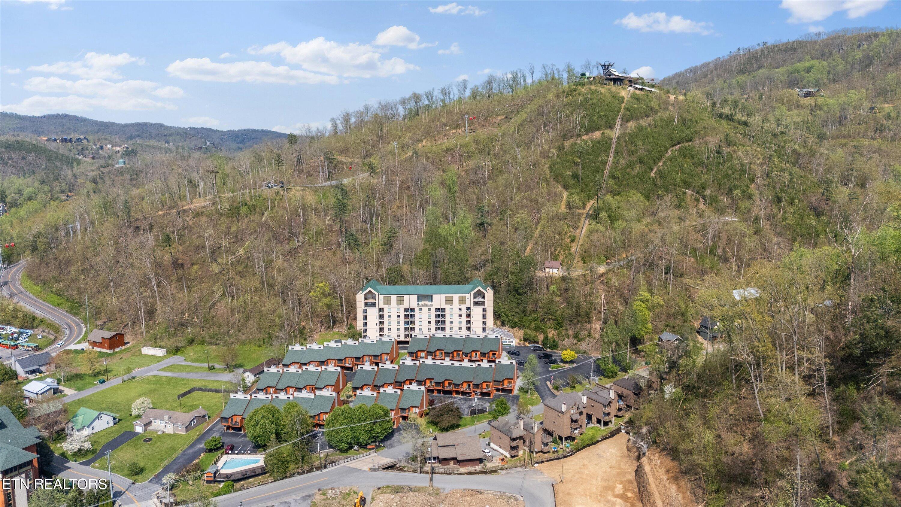 413 Baskins Creek Road, Unit 308 Gatlinburg, TN 37738 - Photo 34 of 37 37-413 Baskins Creed Rd34