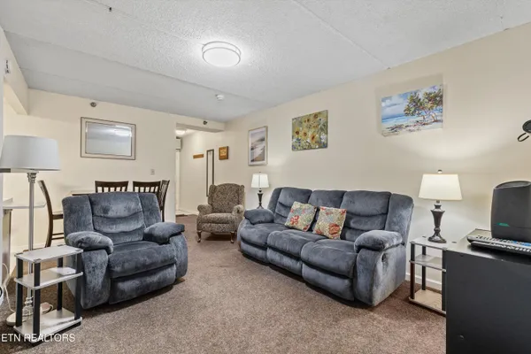 $499,999 | 413 Baskins Creek Road, Unit 308, Gatlinburg, TN 37738