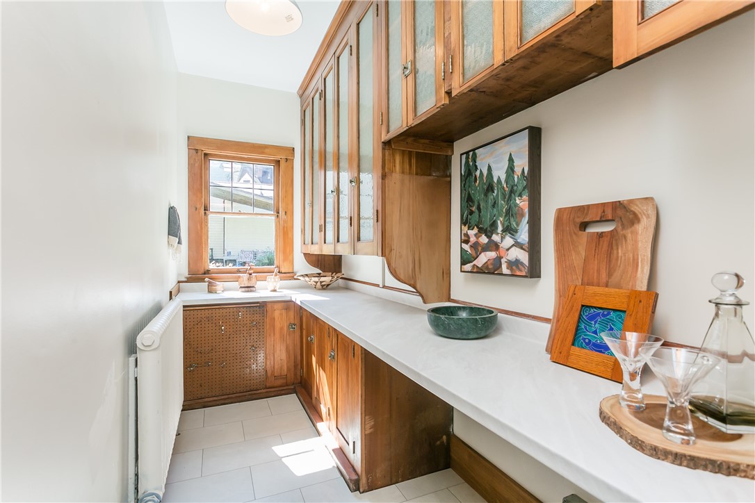 221 Crosman Terrace Rochester, NY 14620 - Photo 15 of 39