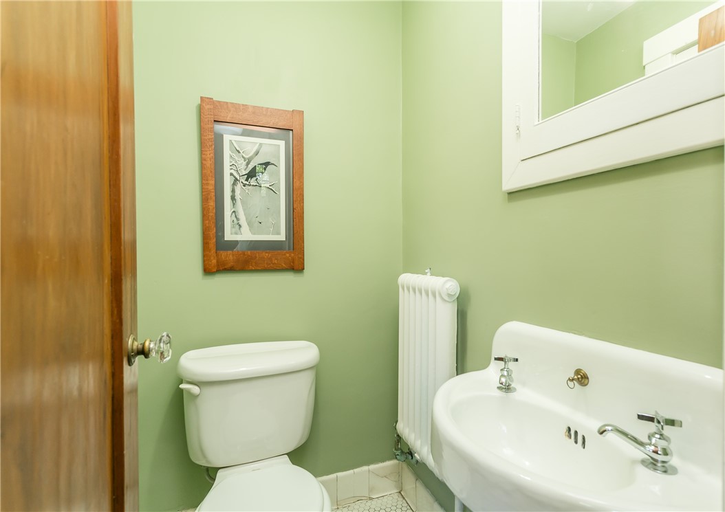 221 Crosman Terrace Rochester, NY 14620 - Photo 20 of 39