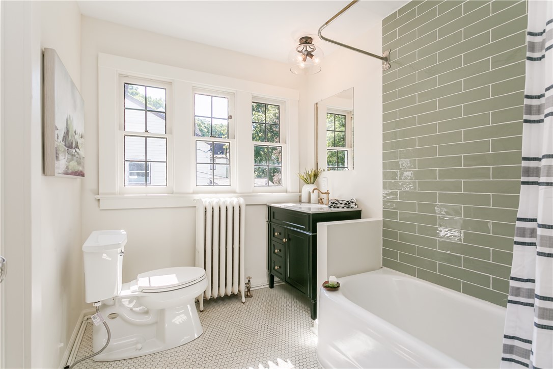 221 Crosman Terrace Rochester, NY 14620 - Photo 25 of 39