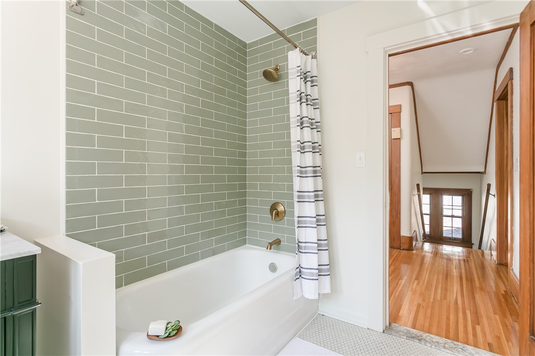 221 Crosman Terrace Rochester, NY 14620 - Photo 26 of 39