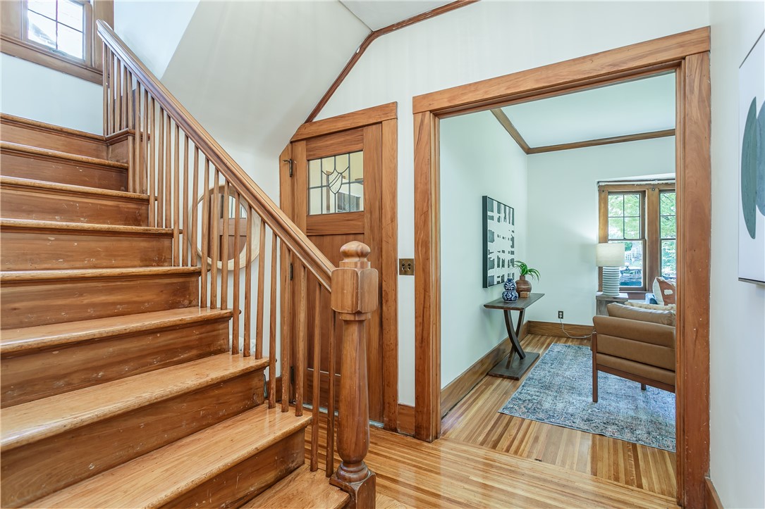 221 Crosman Terrace Rochester, NY 14620 - Photo 3 of 39