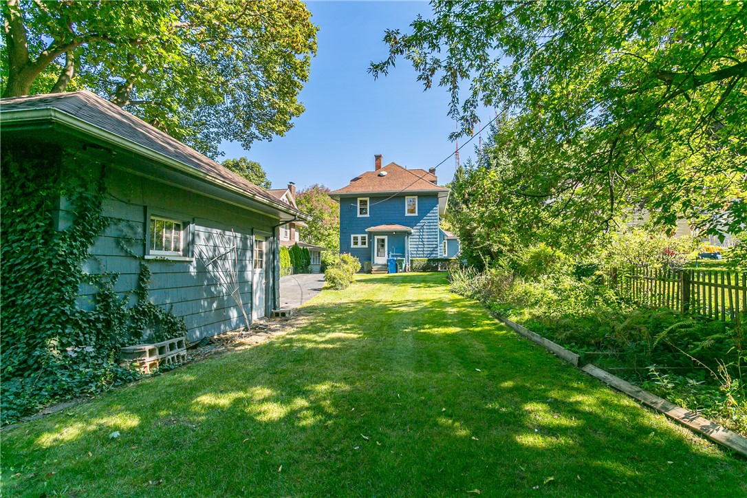 221 Crosman Terrace Rochester, NY 14620 - Photo 38 of 39