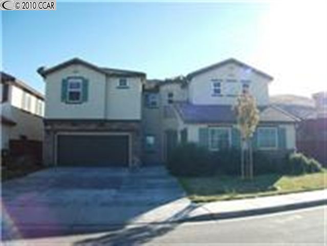 2929 Rio Verde Pittsburg, CA 94565 - Photo 1 of 1 a view of a house with a yard