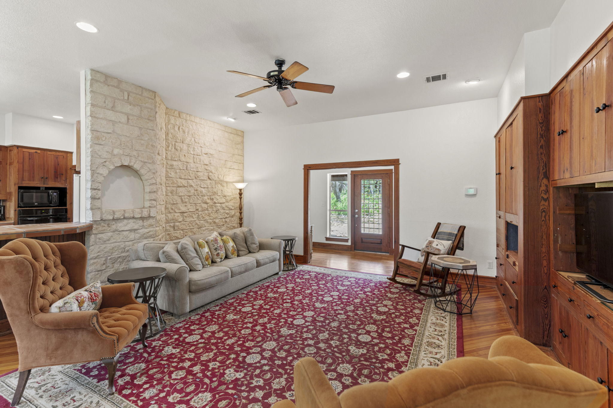 20001 Hamilton Pool Road Dripping Springs, TX 78620 - Photo 10 of 40