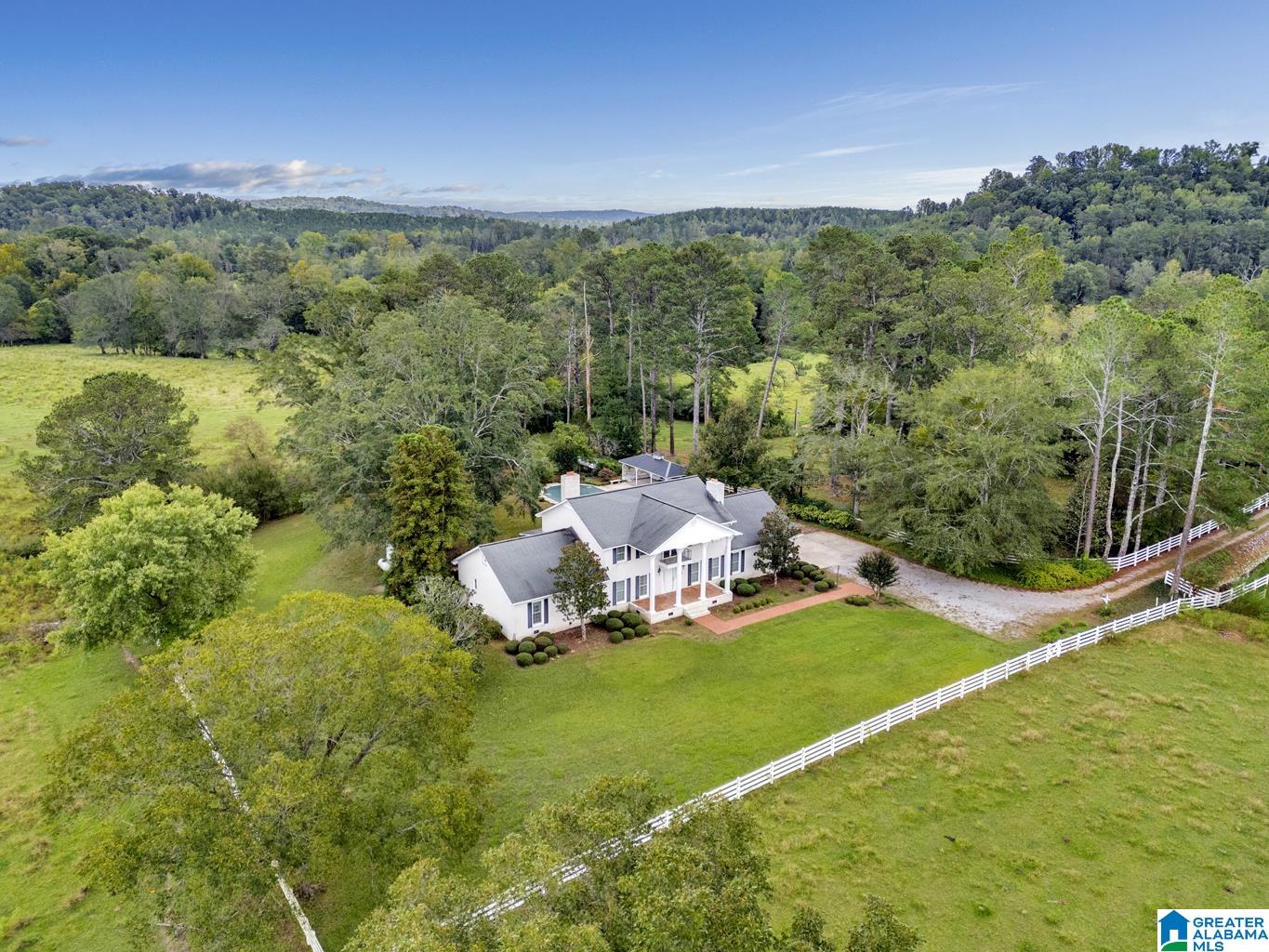 44 Nunnally Lake Road Ohatchee, AL 36271 - Photo 5 of 90
