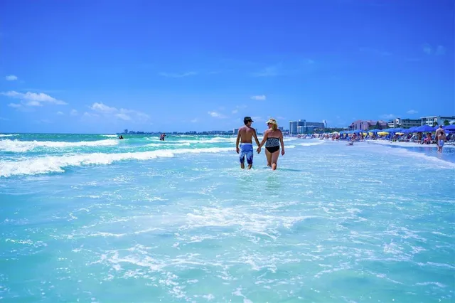 $209,000 | 2232 Bahia Vista Street, Unit A6, Sarasota, FL 34239