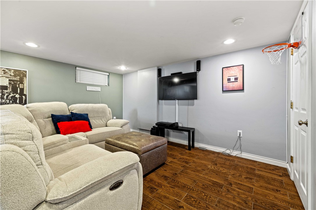 323 Angell Road Lincoln, RI 02865 - Photo 31 of 41 Gallery Image 31
