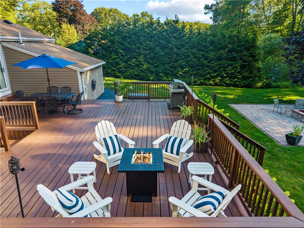 323 Angell Road Lincoln, RI 02865 - Photo 35 of 41 Gallery Image 35