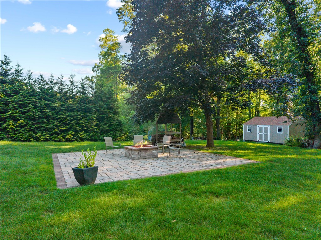 323 Angell Road Lincoln, RI 02865 - Photo 37 of 41 Gallery Image 37