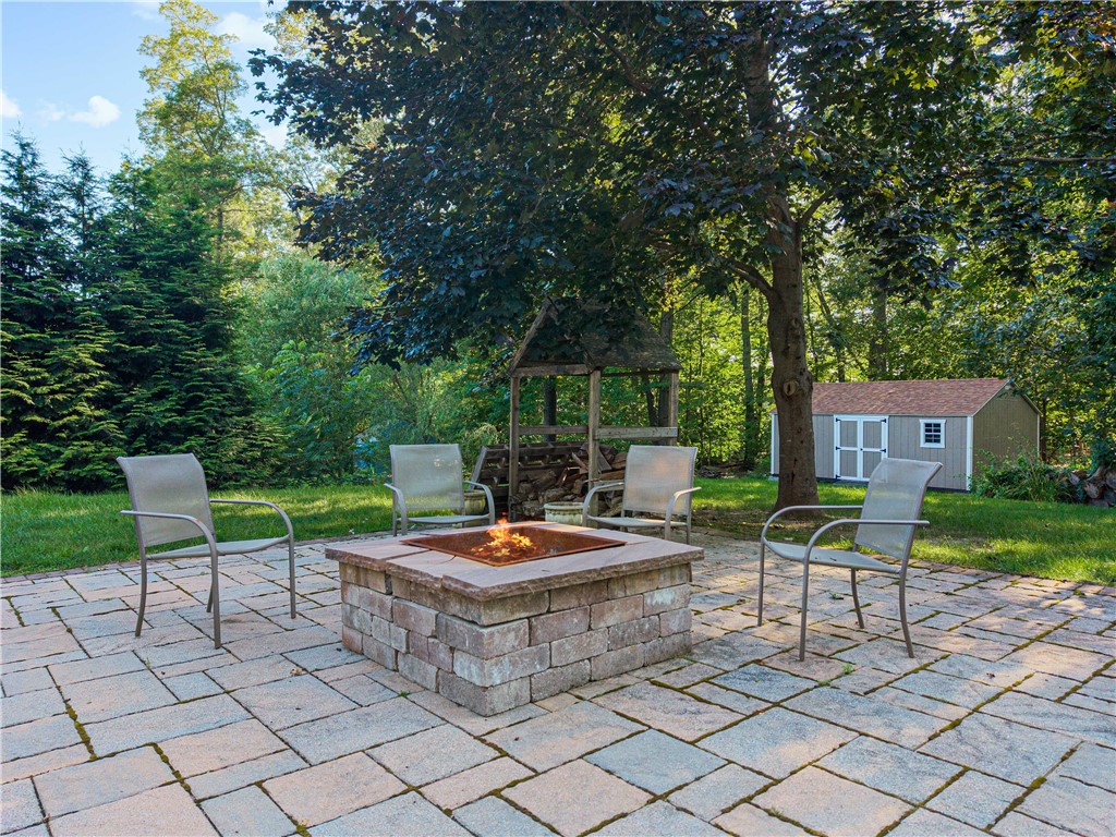 323 Angell Road Lincoln, RI 02865 - Photo 41 of 41 Gallery Image 41