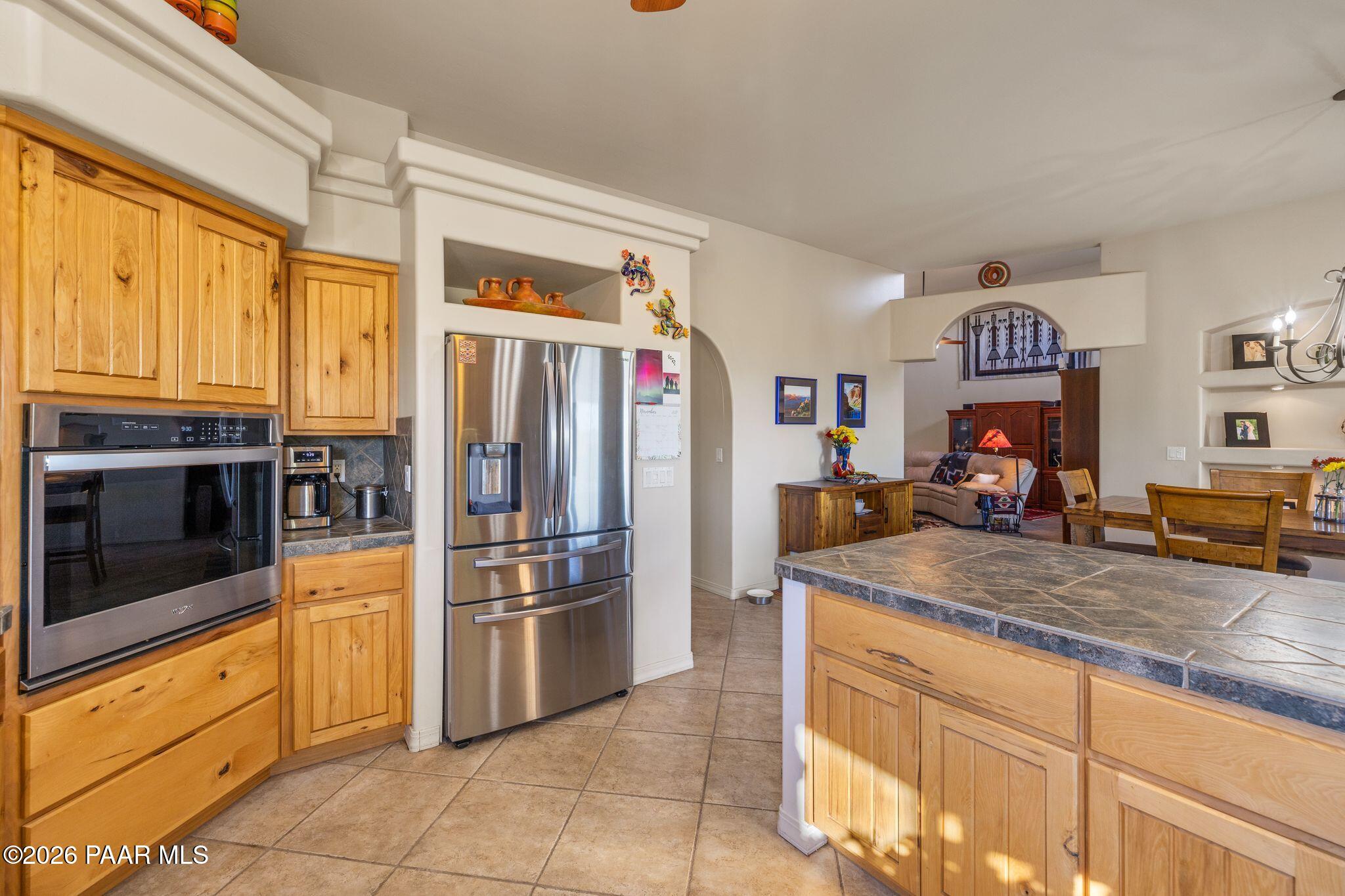 4676 West Tomahawk Ridge Lane Prescott, AZ 86305 - Photo 11 of 37 Kitchen