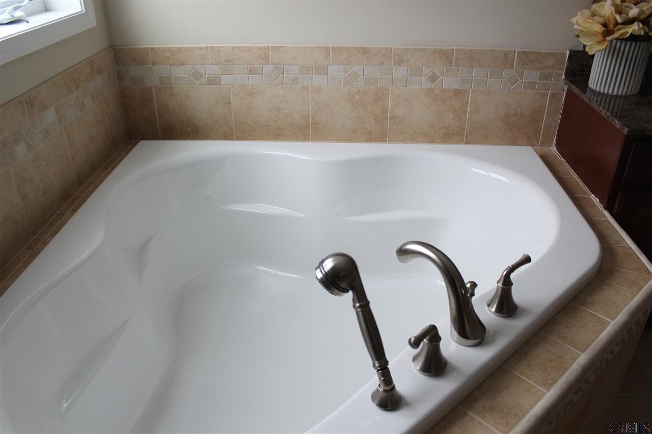 19 Callaghan Boulevard Malta, NY 12020 - Photo 19 of 23 Photo 20