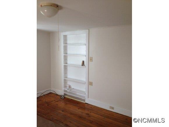 658 North Morgan Branch Road Candler, NC 28715 - Photo 7 of 12 Gallery Image 7