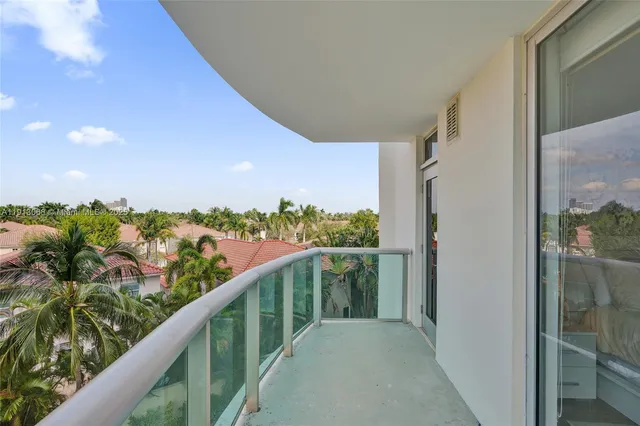 a picture of city view