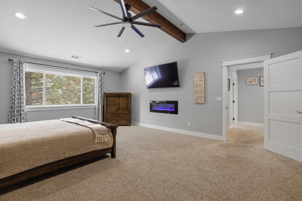 9536 Kestrel Road Klamath Falls, OR 97601 - Photo 51 of 78