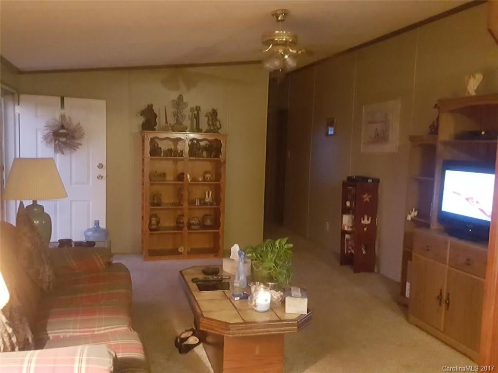 46 Austin Road, Unit 3 Clyde, NC 28721 - Photo 3 of 13 a living room with furniture