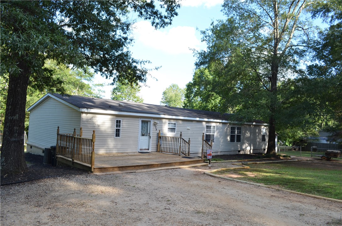 775 Griffin Road Belton, SC 29627 - Photo 5 of 21 Back Deck