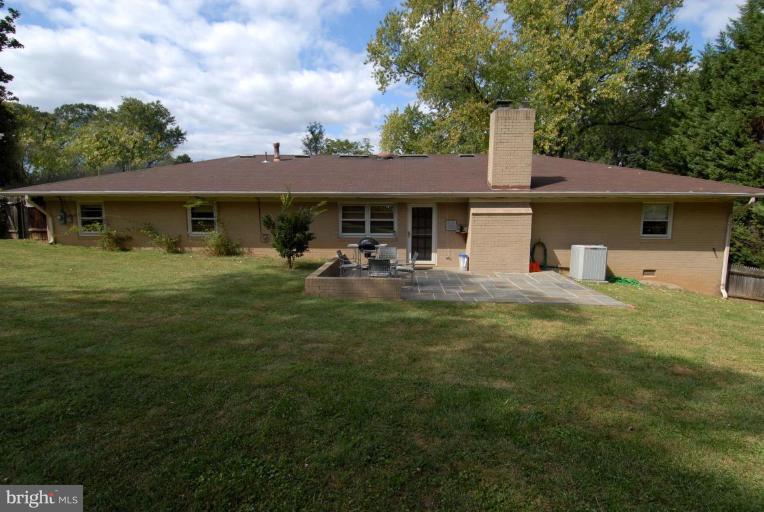 6022 Little Falls Road Arlington, VA 22207 - Photo 19 of 21 Exterior #4