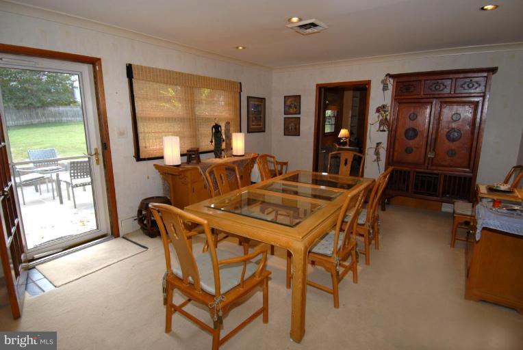 6022 Little Falls Road Arlington, VA 22207 - Photo 6 of 21 Dining Room