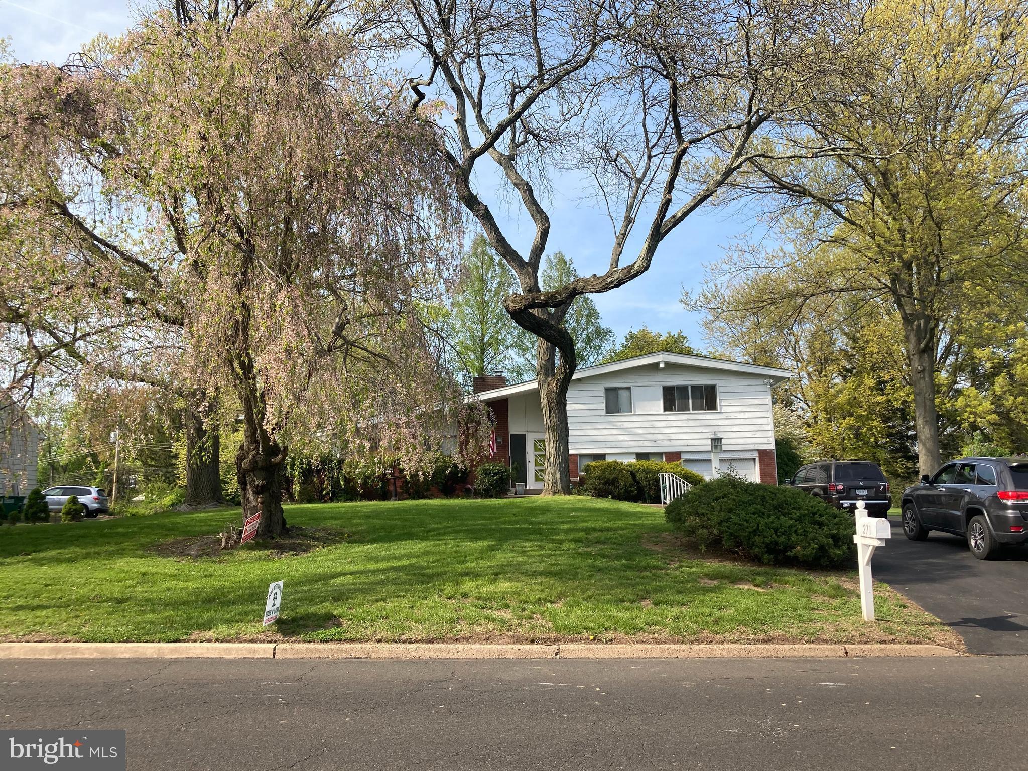 271 New Road Southampton, PA 18966 - Photo 1 of 38 Gallery Image 1