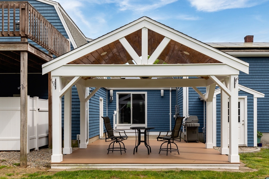 244 Holmes Street Halifax, MA 02338 - Photo 11 of 42