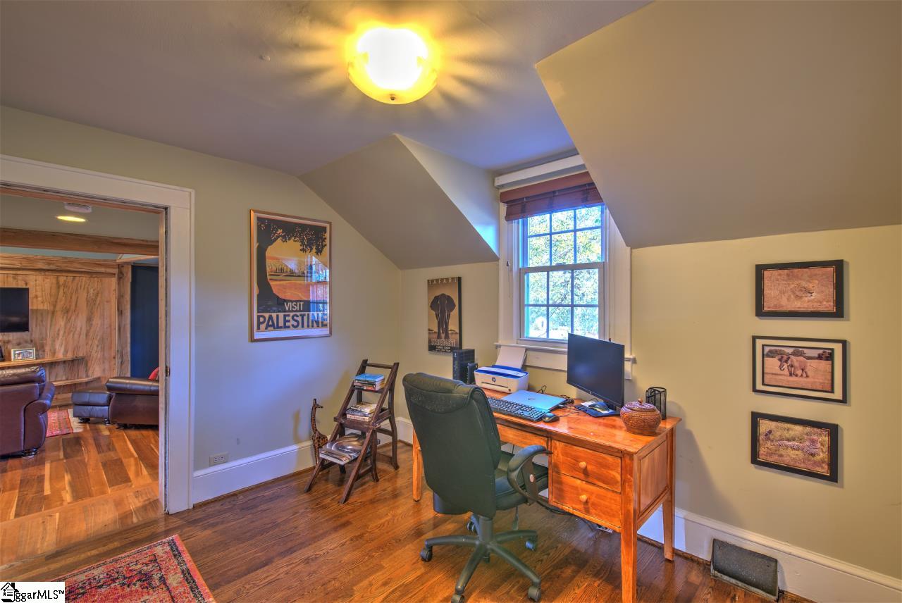 106 Patrol Club Road Greenville, SC 29609 - Photo 20 of 36 Gallery Image 20