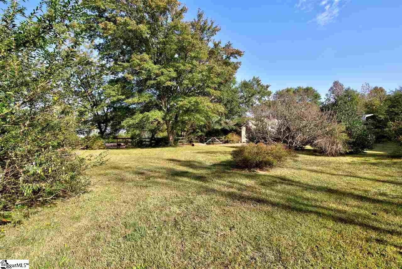 106 Patrol Club Road Greenville, SC 29609 - Photo 22 of 36 Gallery Image 22