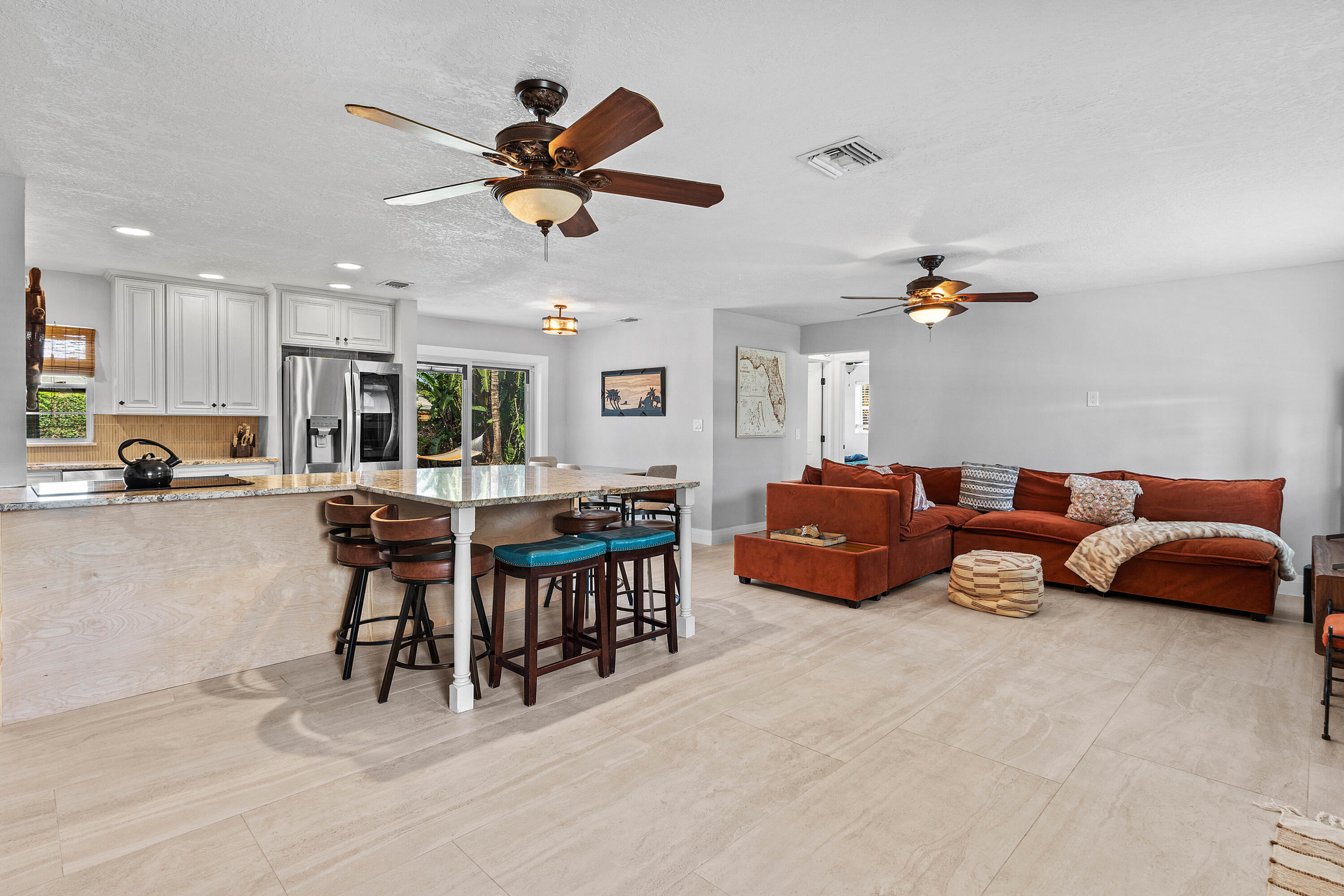 968 Laurel Road North Palm Beach, FL 33408 - Photo 14 of 53 Living Area/Dining