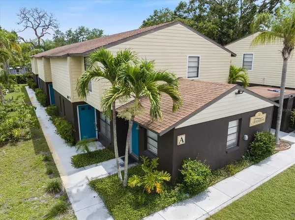 $1,700 | 960 Highland Street, Unit A7, Sarasota, FL 34234