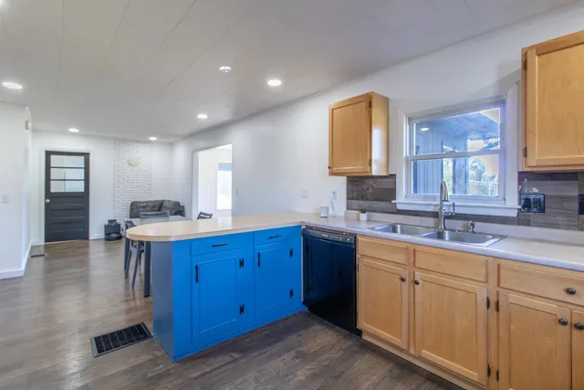 $299,000 | 398 Valley Road, Morgan, VT 05853