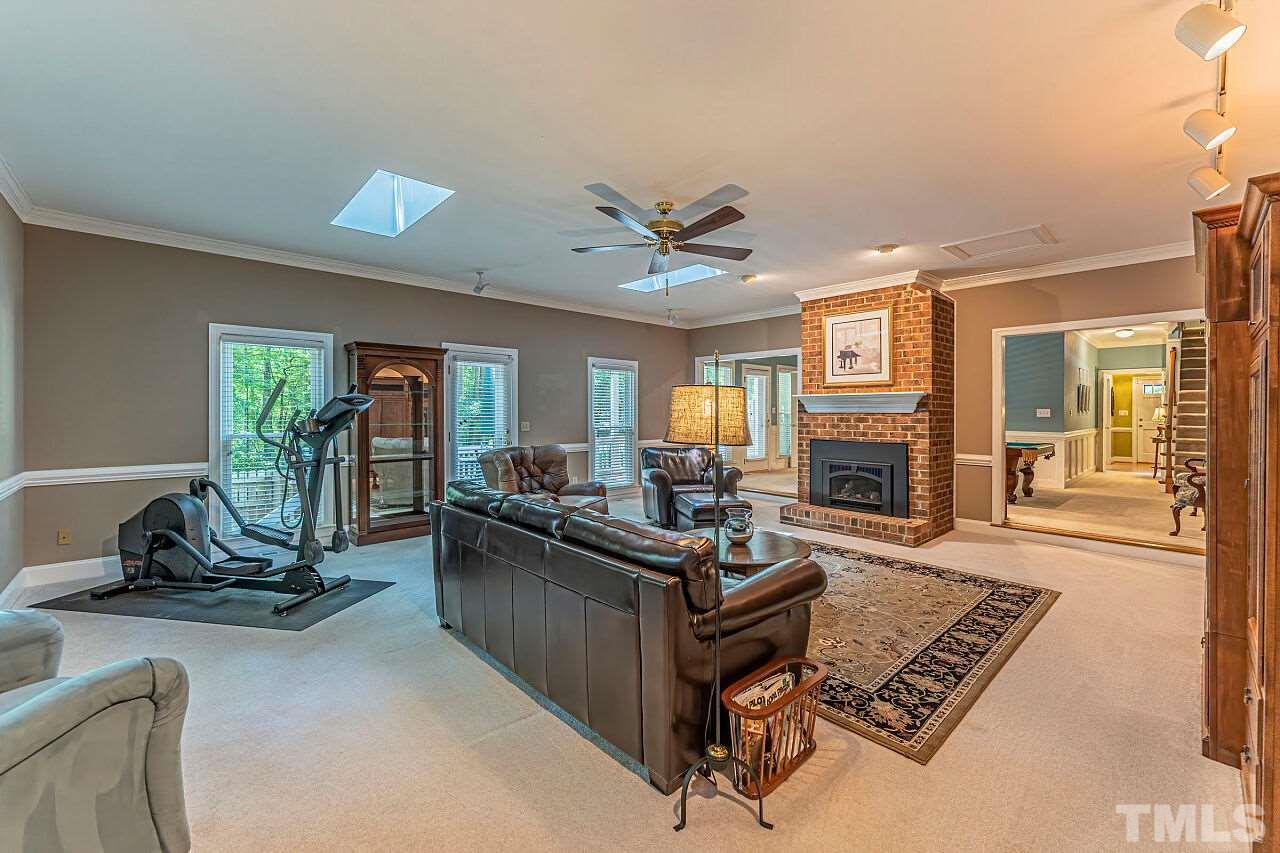1813 Bridgeport Drive Raleigh, NC 27615 - Photo 15 of 29