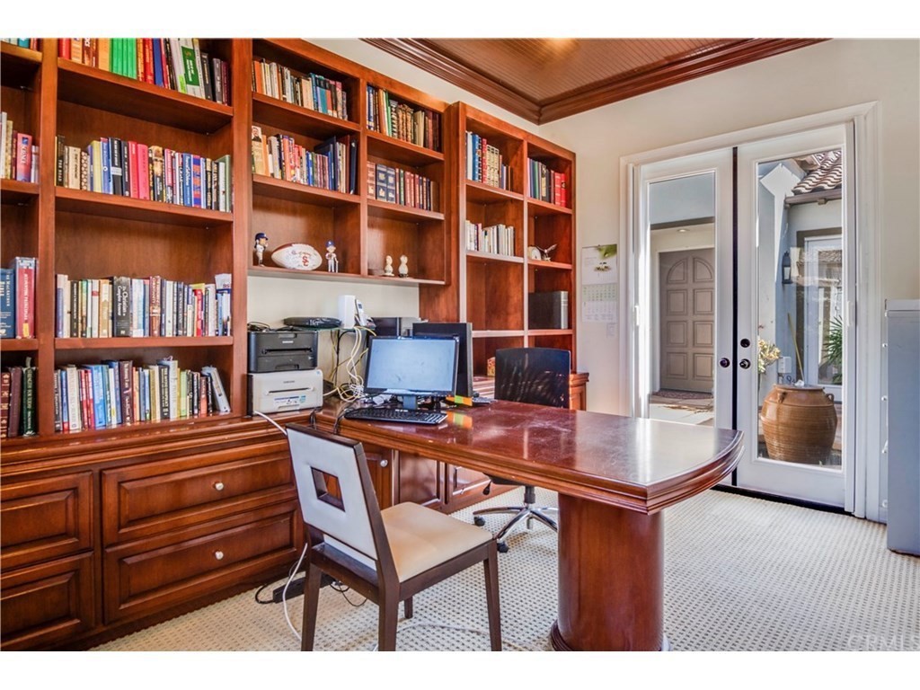 440 Tangerine Place Brea, CA 92823 - Photo 18 of 23 a workspace with furniture
