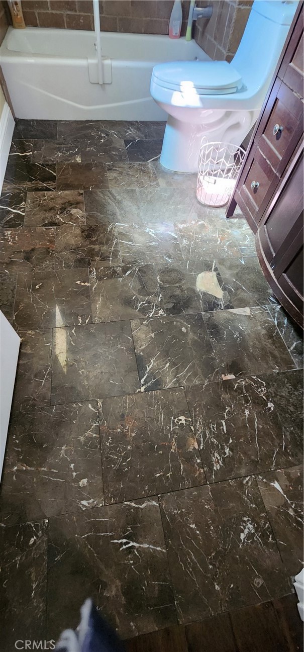 3130 1st Street, Unit 2 Riverside, CA 92507 - Photo 49 of 74 3130 1st NICE TILE MASTER BATHROOM