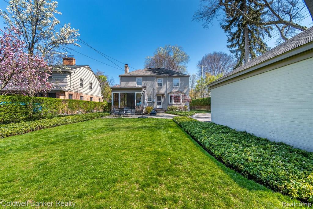 320 Touraine Road Grosse Pointe Farms, MI 48236 - Photo 57 of 60