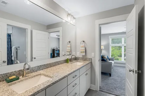 $1,150,000 | 835 B Dewees Avenue, Nashville, TN 37204