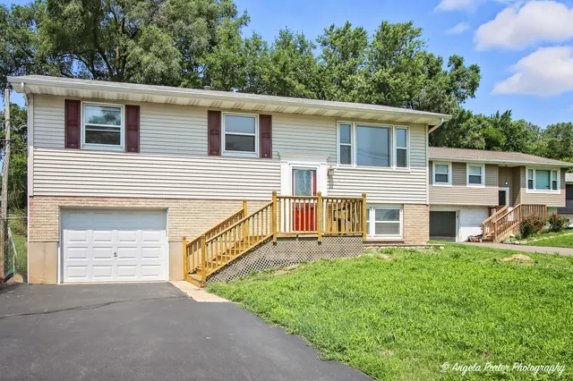 $299,000 | 4117 North Johnsburg Road, Johnsburg, IL 60051