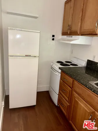 $1,375 | 1735 North Gramercy Place, Unit 202, Los Angeles, CA 90028