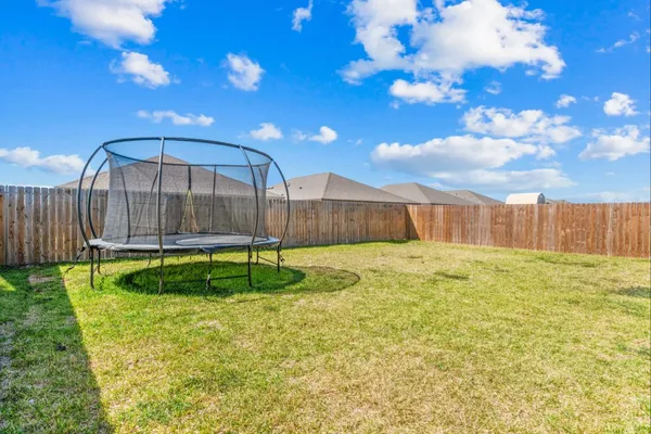 $2,600 | 1205 Carnaby Street, Corpus Christi, TX 78415