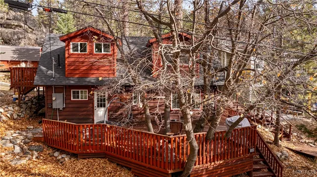 $435,000 | 1289 Canyon Road, Fawnskin, CA 92333