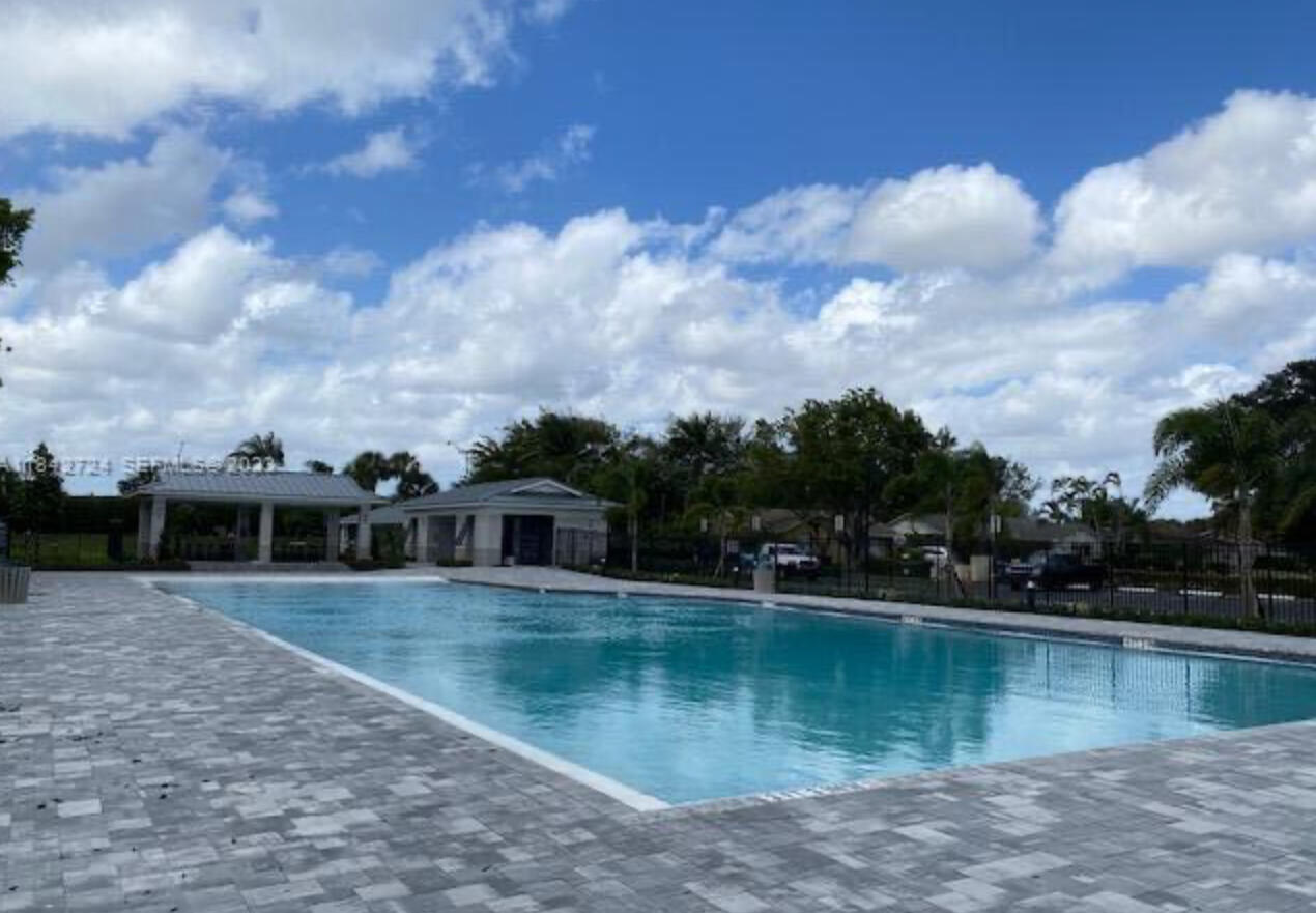 19420 Carolina Circle Boca Raton, FL 33434 - Photo 16 of 17 IMG_2563