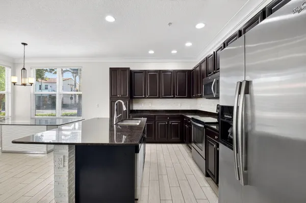 $5,000 | 4920 Northwest 15th Avenue, Boca Raton, FL 33431